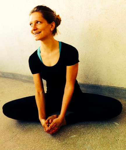 Johanna Yogalehrerin Yoga-Moment Kiel, Yoga Kiel, Yoga in Kiel, Yogastudio