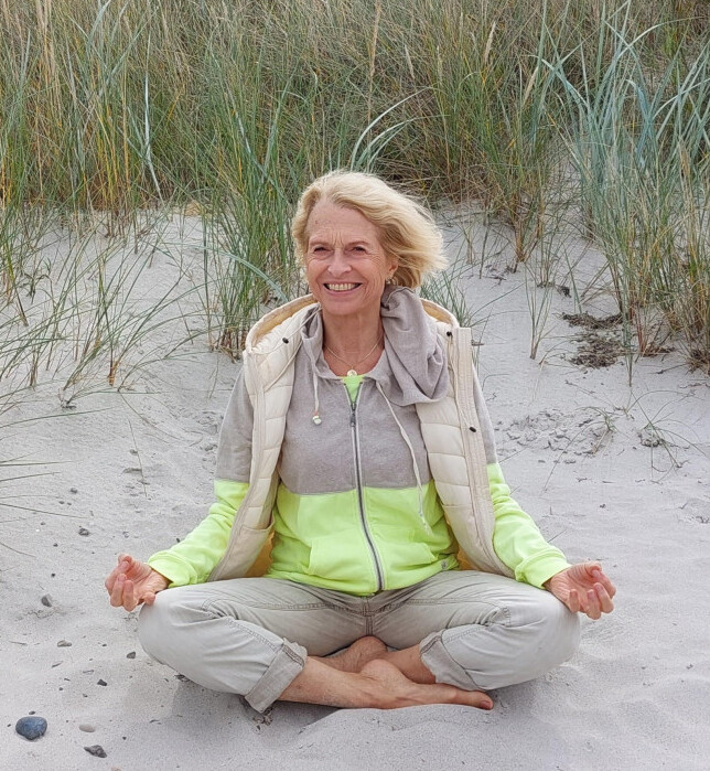 Foto von Heide, Yogalehrerin Yoga-Moment, Yogastudio Kiel, Yoga Kiel, Vinyasa Yoga Kiel , Yin Yoga Kiel